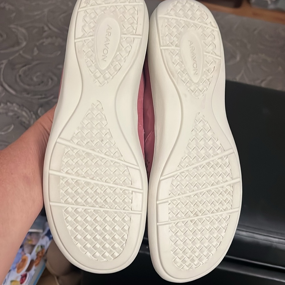 Aravon Pink Rose Sneakers Perforated Lia Leather Slip On NEW WITHOUT BOX - Picture 5 of 5